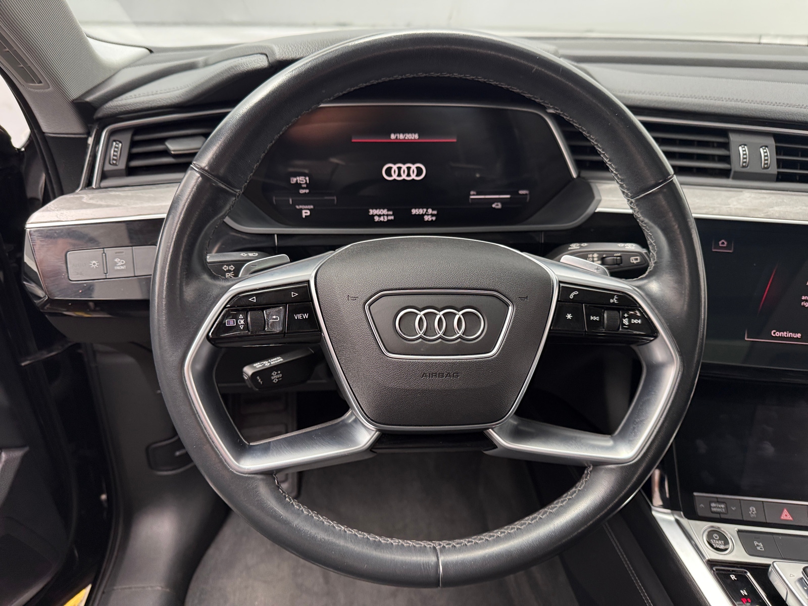 Thumbnail: 2021 Audi e-tron - 5