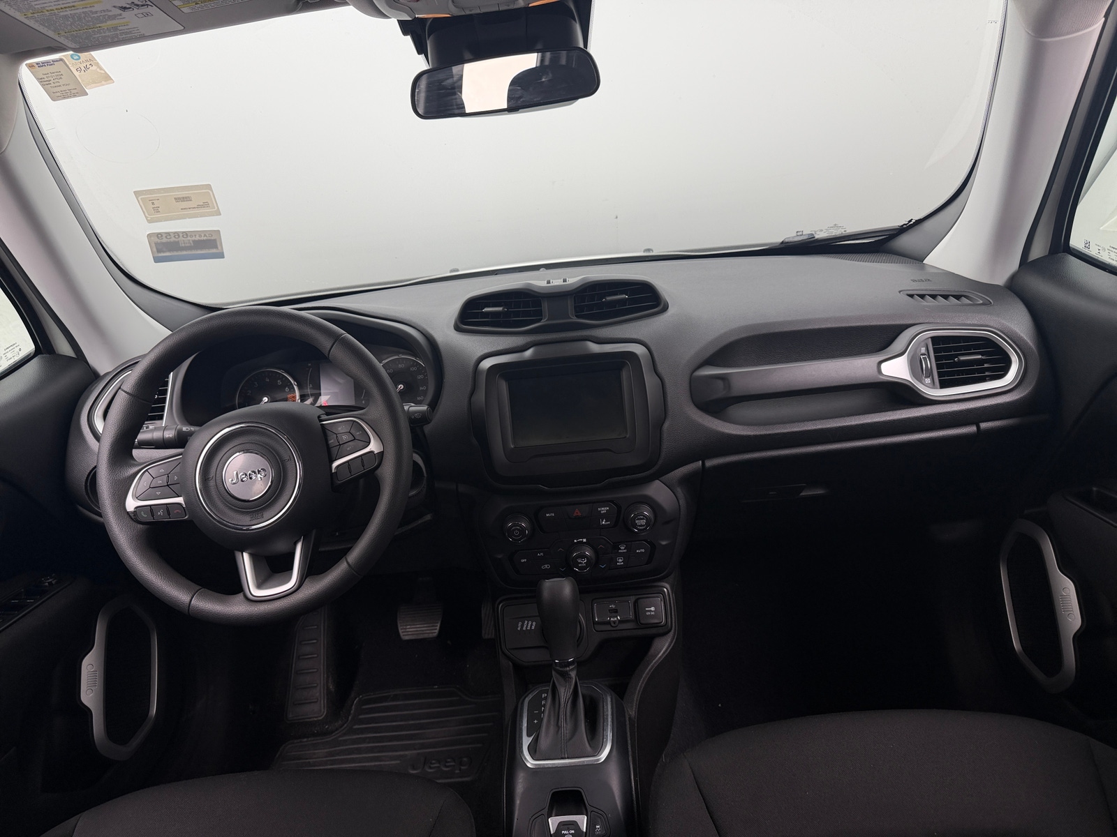 Thumbnail: 2021 Jeep Renegade - 3