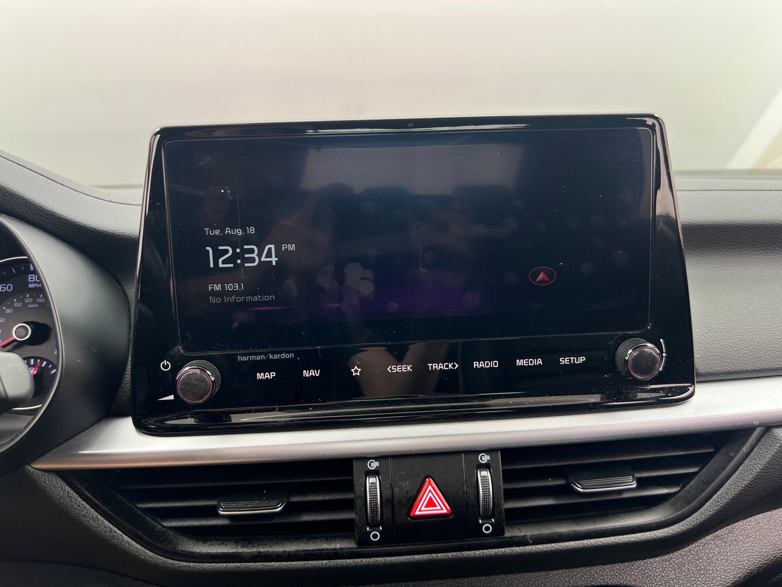 Thumbnail: 2024 Kia Forte - 3