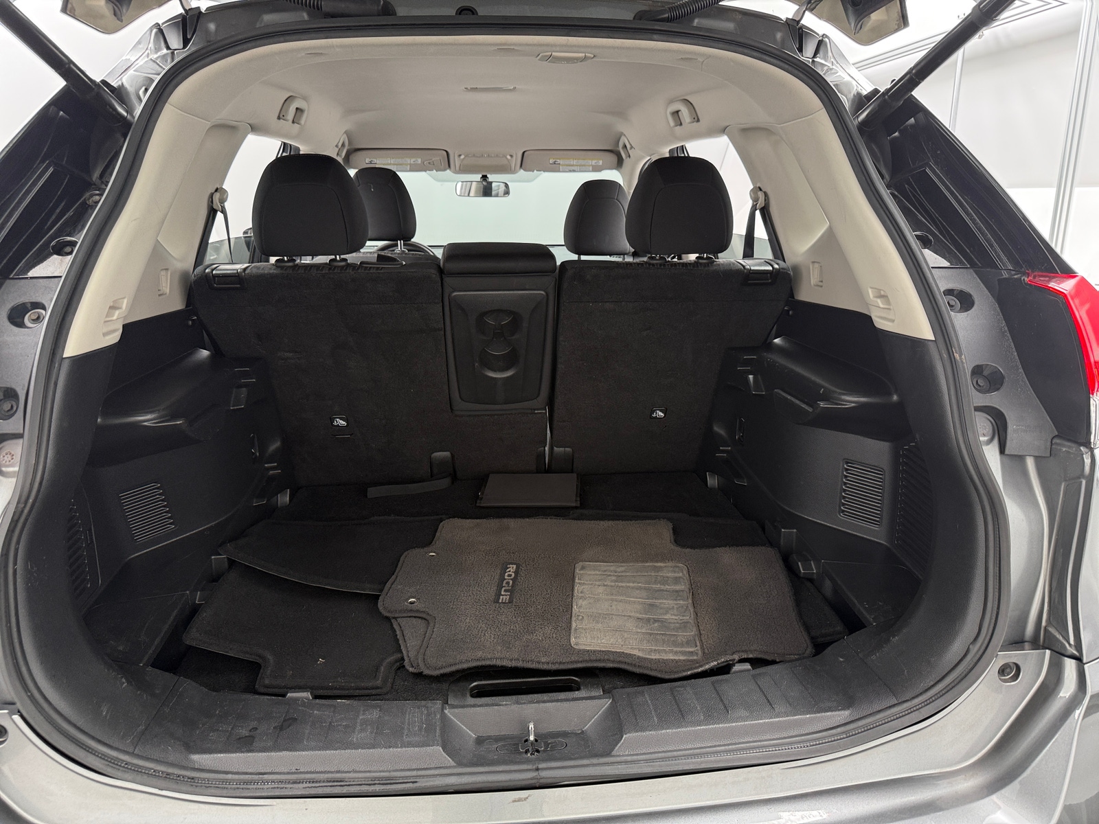Thumbnail: 2018 Nissan Rogue - 7