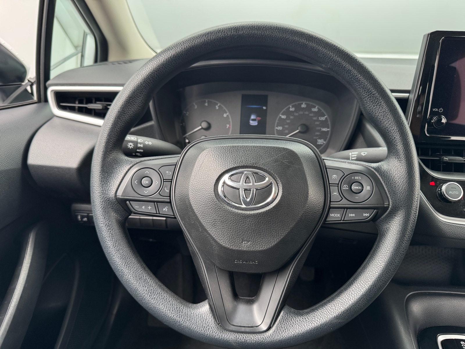 Thumbnail: 2025 Toyota Corolla - 5