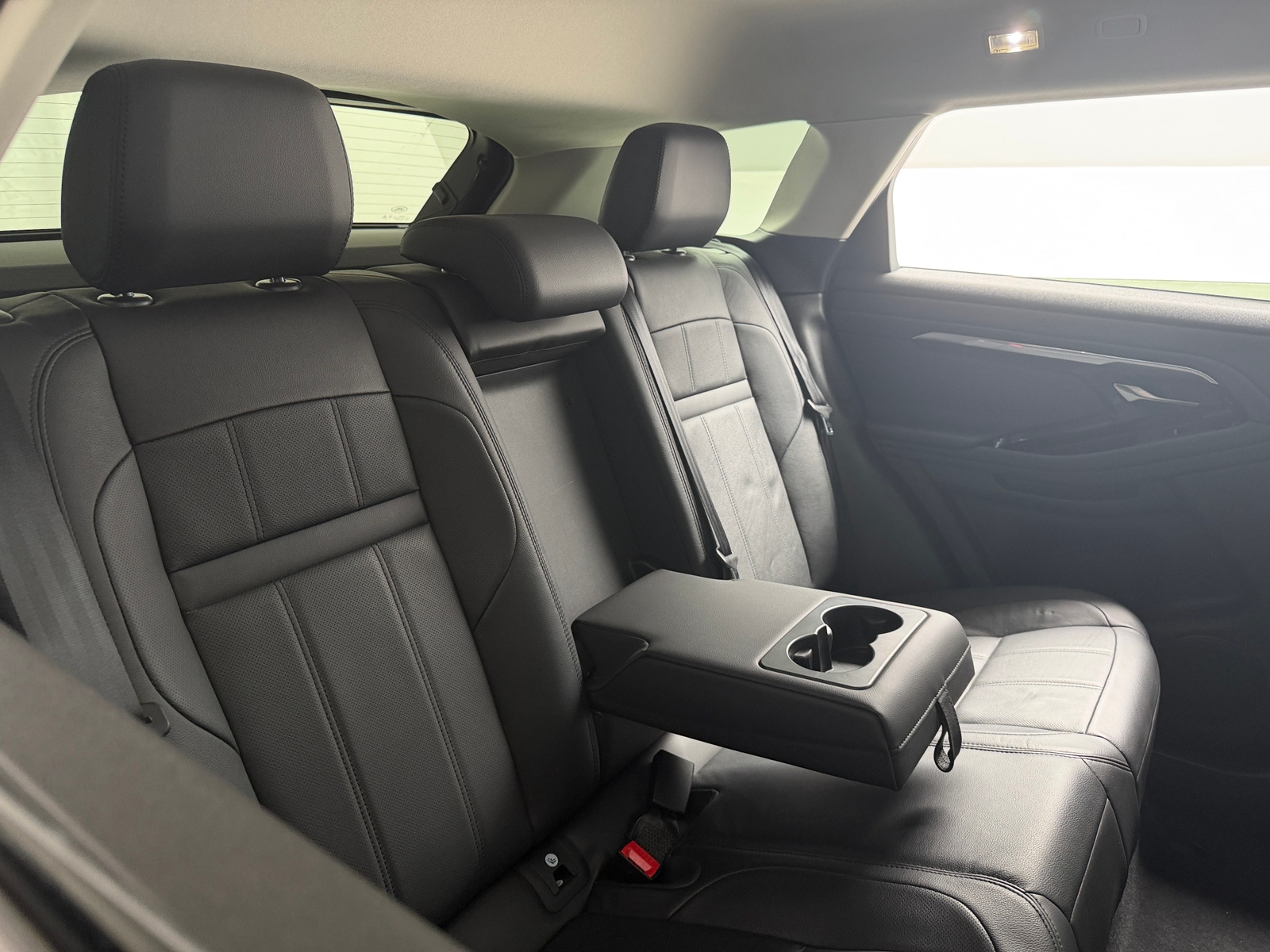 Thumbnail: 2022 Land Rover Range Rover Evoque - 5