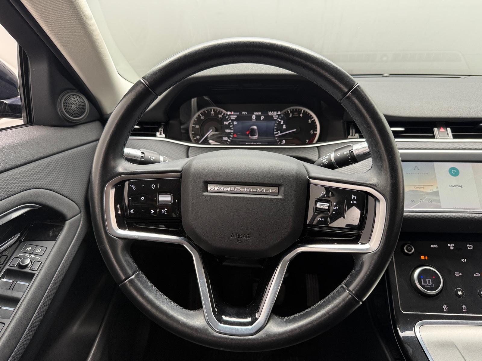 Thumbnail: 2022 Land Rover Range Rover Evoque - 4