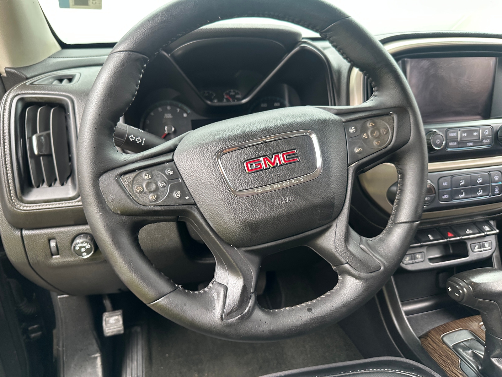 Thumbnail: 2018 GMC Canyon - 4