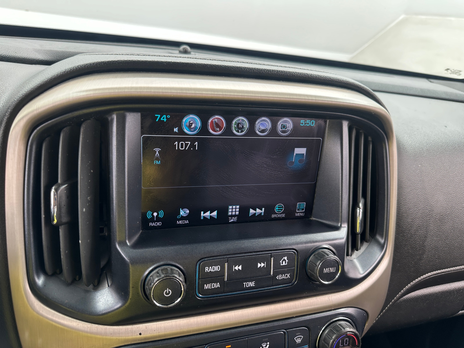 Thumbnail: 2018 GMC Canyon - 3