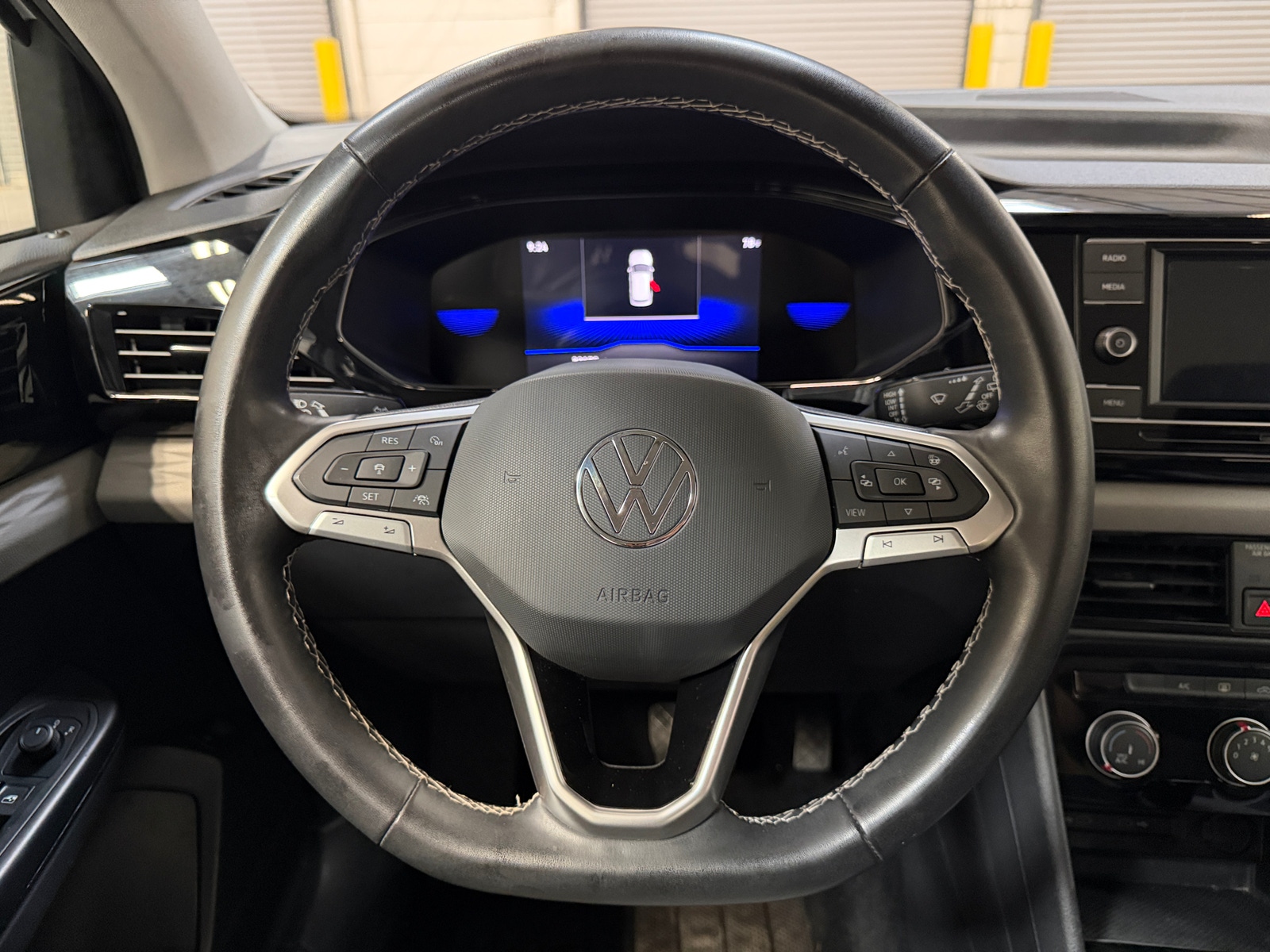 Thumbnail: 2023 Volkswagen Taos - 5