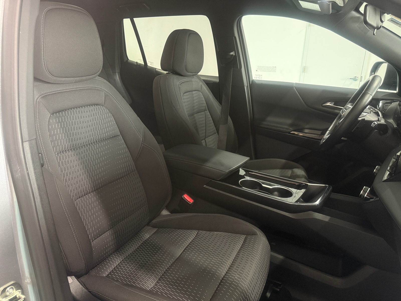 Thumbnail: 2025 Chevrolet Equinox - 2