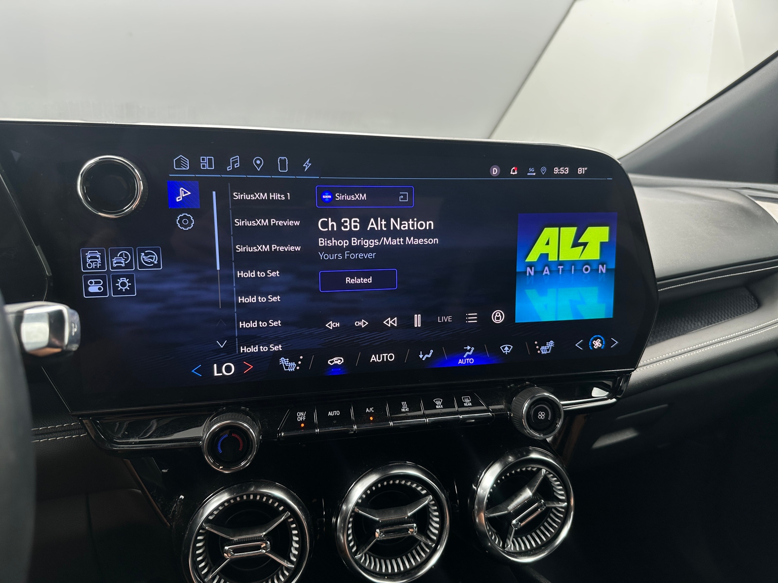 Thumbnail: 2024 Chevrolet Blazer EV - 3