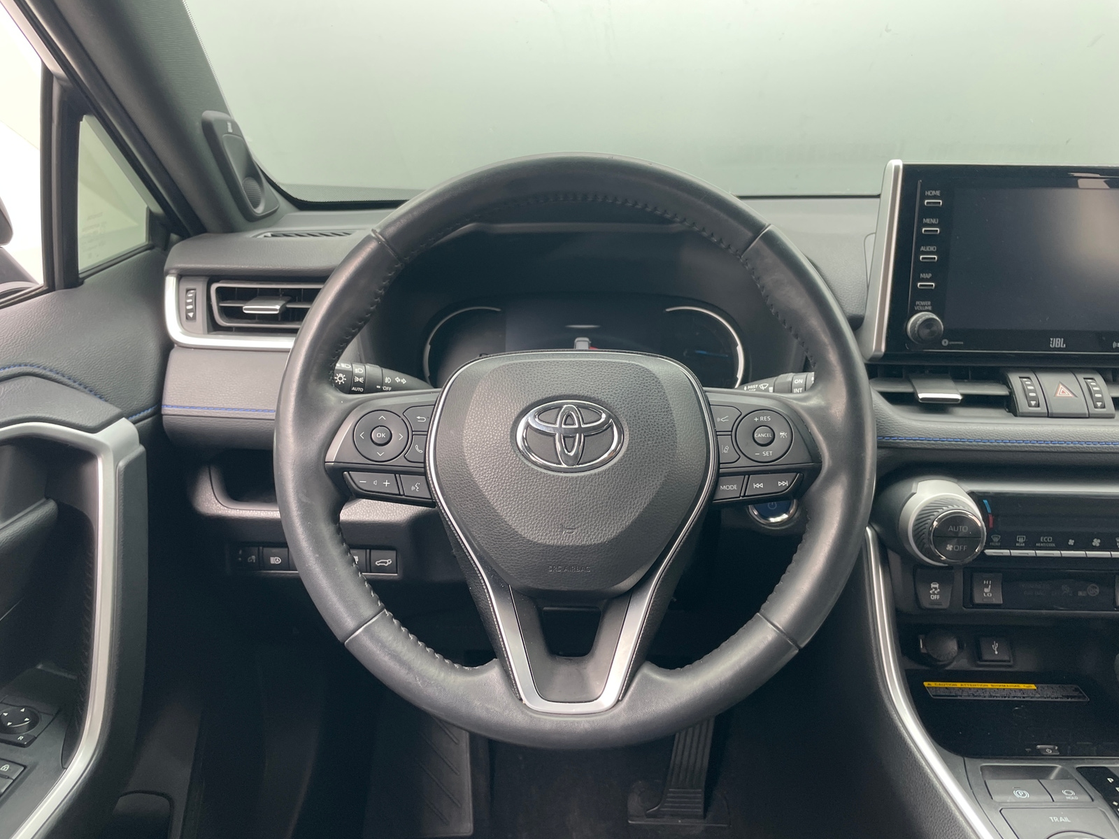 Thumbnail: 2020 Toyota RAV4 - 4
