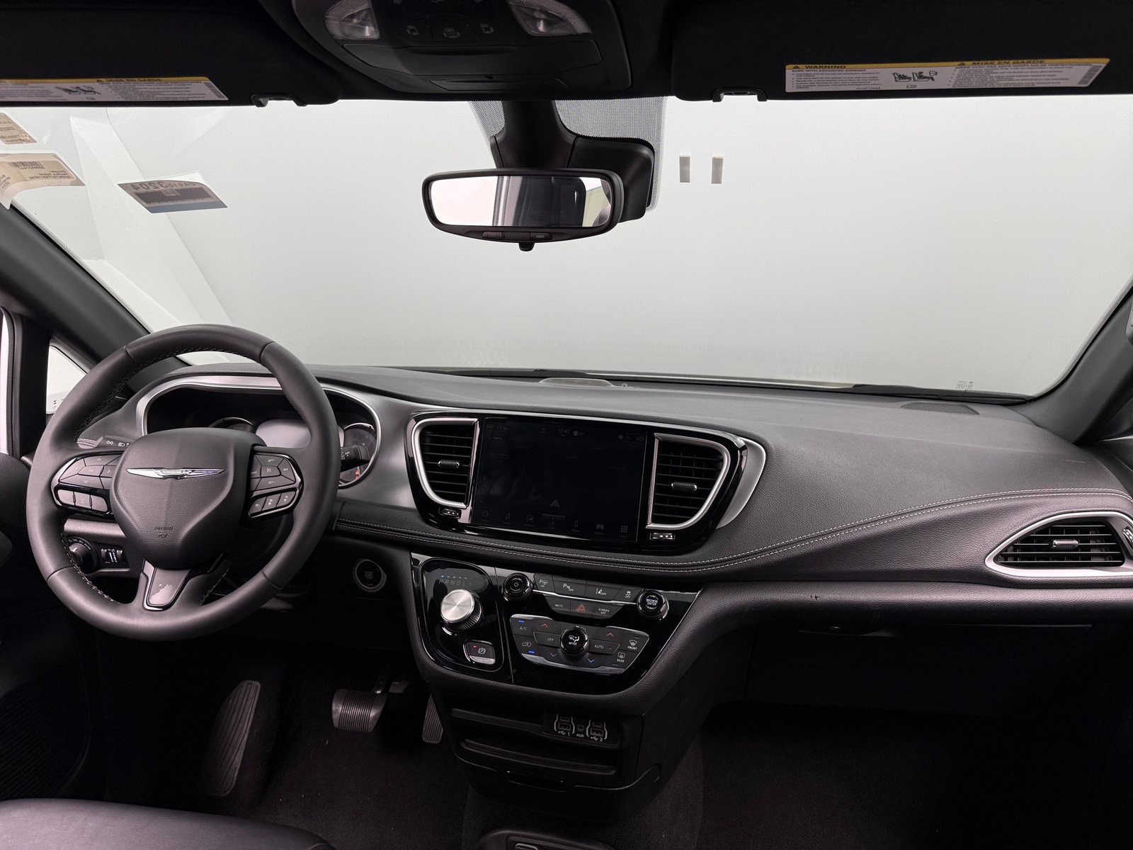 Thumbnail: 2024 Chrysler Pacifica - 2
