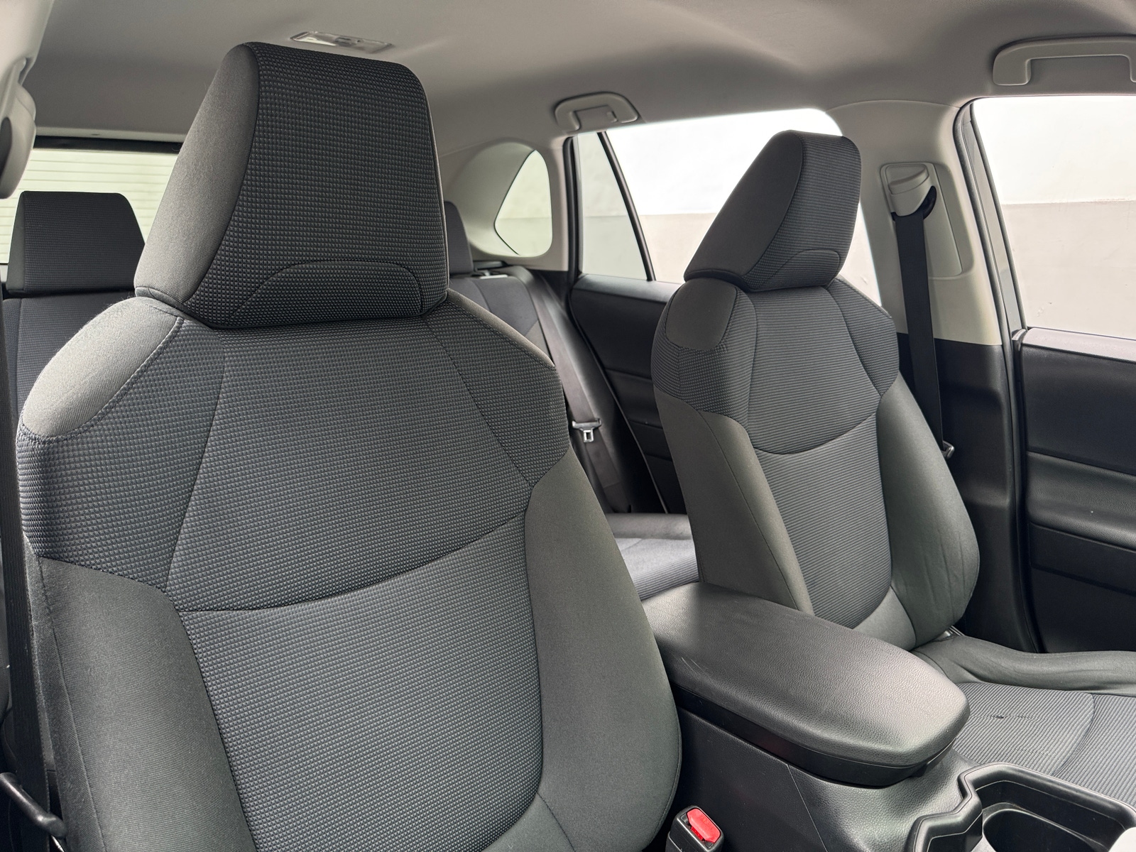 Thumbnail: 2020 Toyota RAV4 - 2