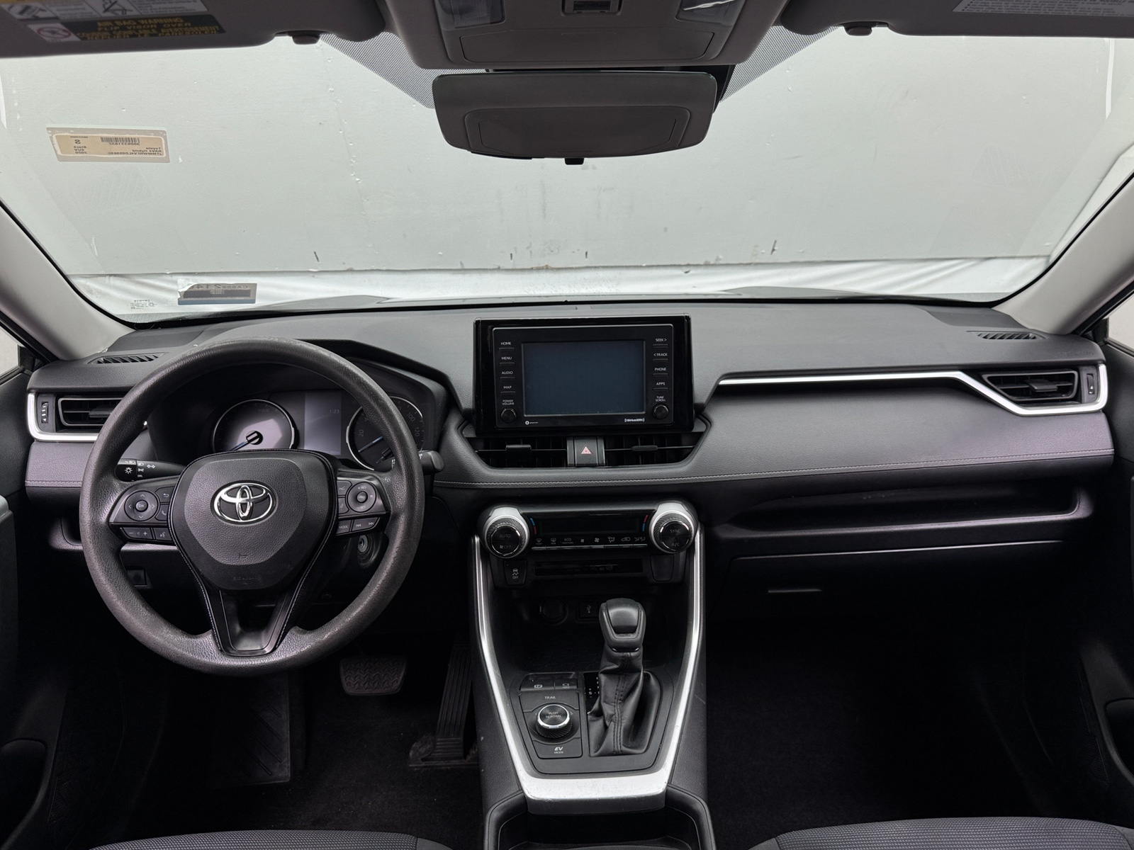 Thumbnail: 2020 Toyota RAV4 - 3