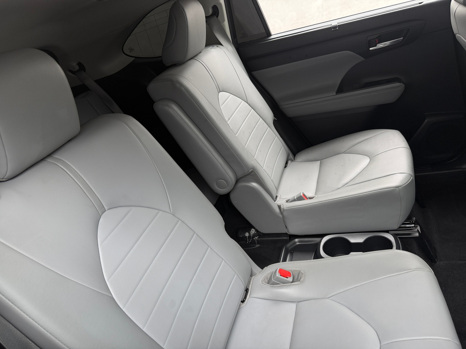 Thumbnail: 2020 Toyota Highlander - 5