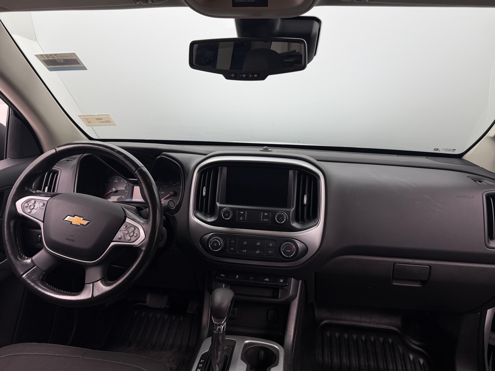 Thumbnail: 2022 Chevrolet Colorado - 3