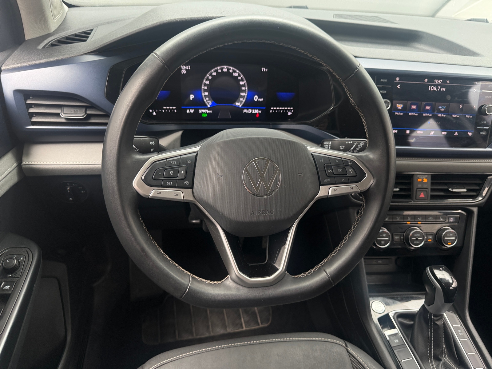 Thumbnail: 2024 Volkswagen Taos - 4