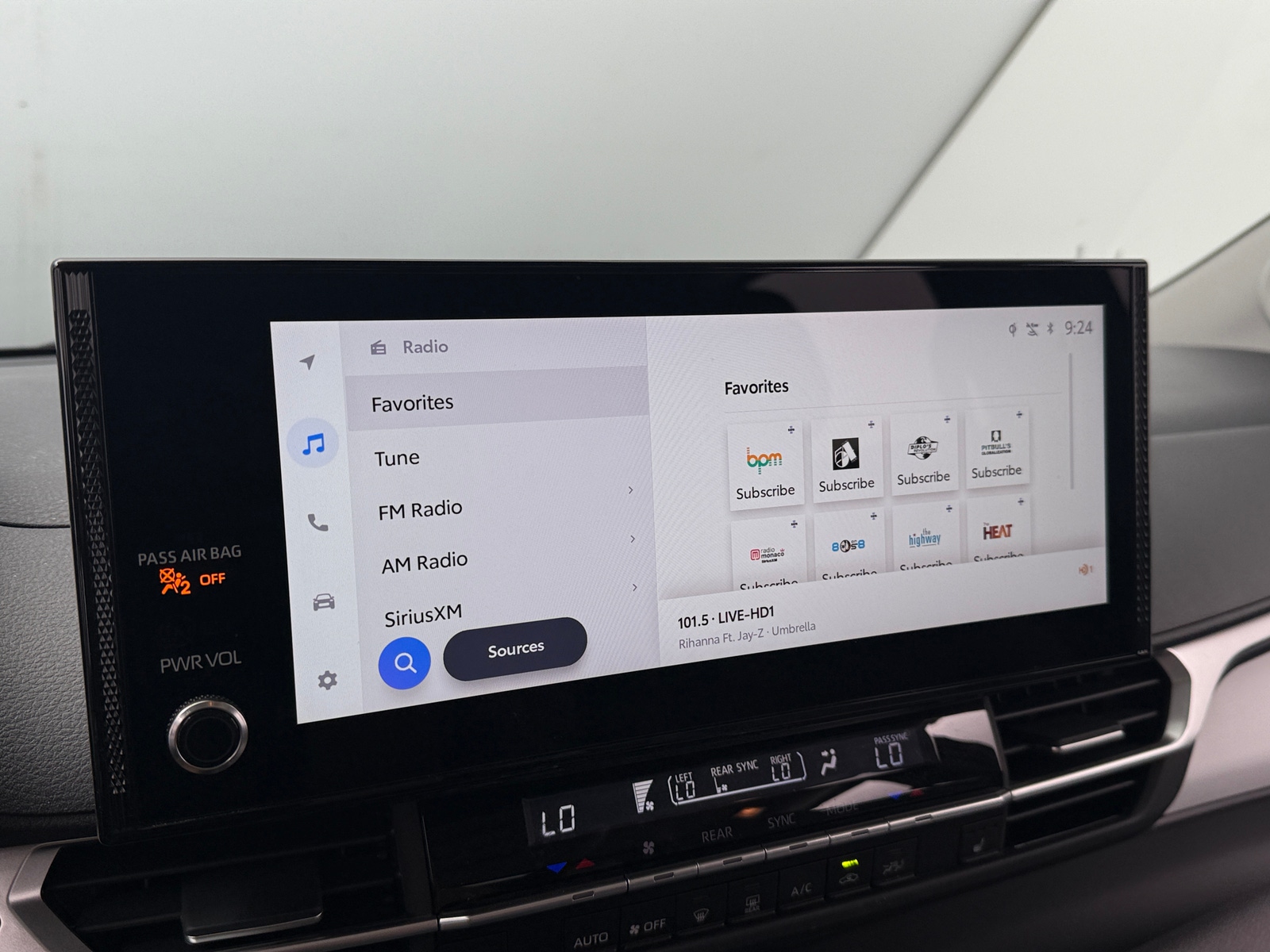 Thumbnail: 2025 Toyota Sienna - 3