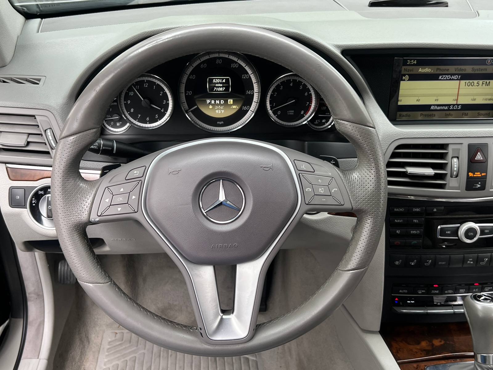 Thumbnail: 2012 Mercedes-Benz E-Class - 4