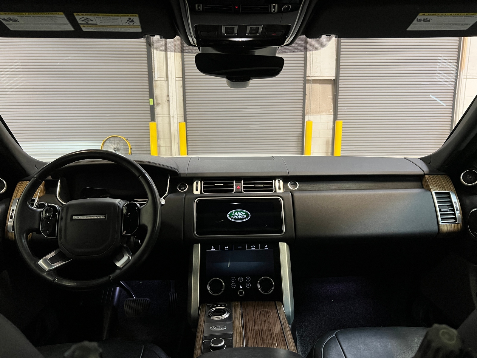 Thumbnail: 2019 Land Rover Range Rover - 2