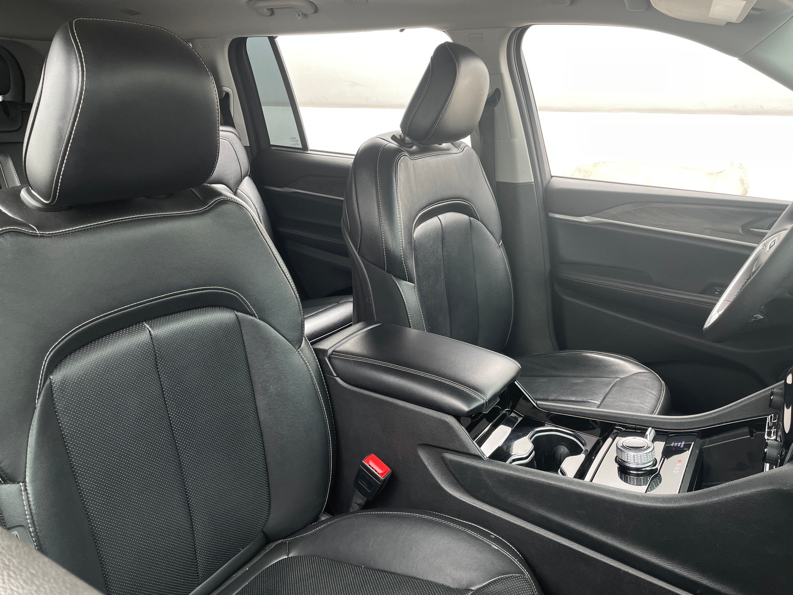 Thumbnail: 2023 Jeep Grand Cherokee L - 2