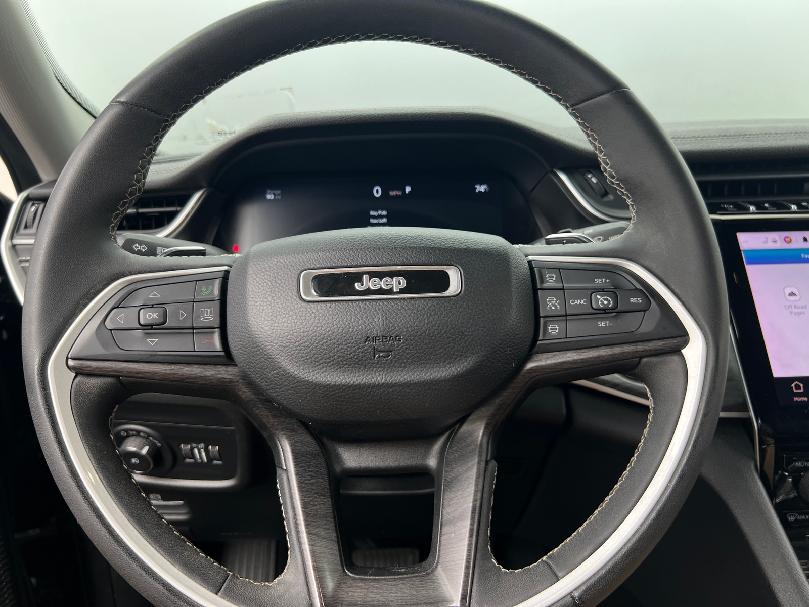 Thumbnail: 2023 Jeep Grand Cherokee L - 5