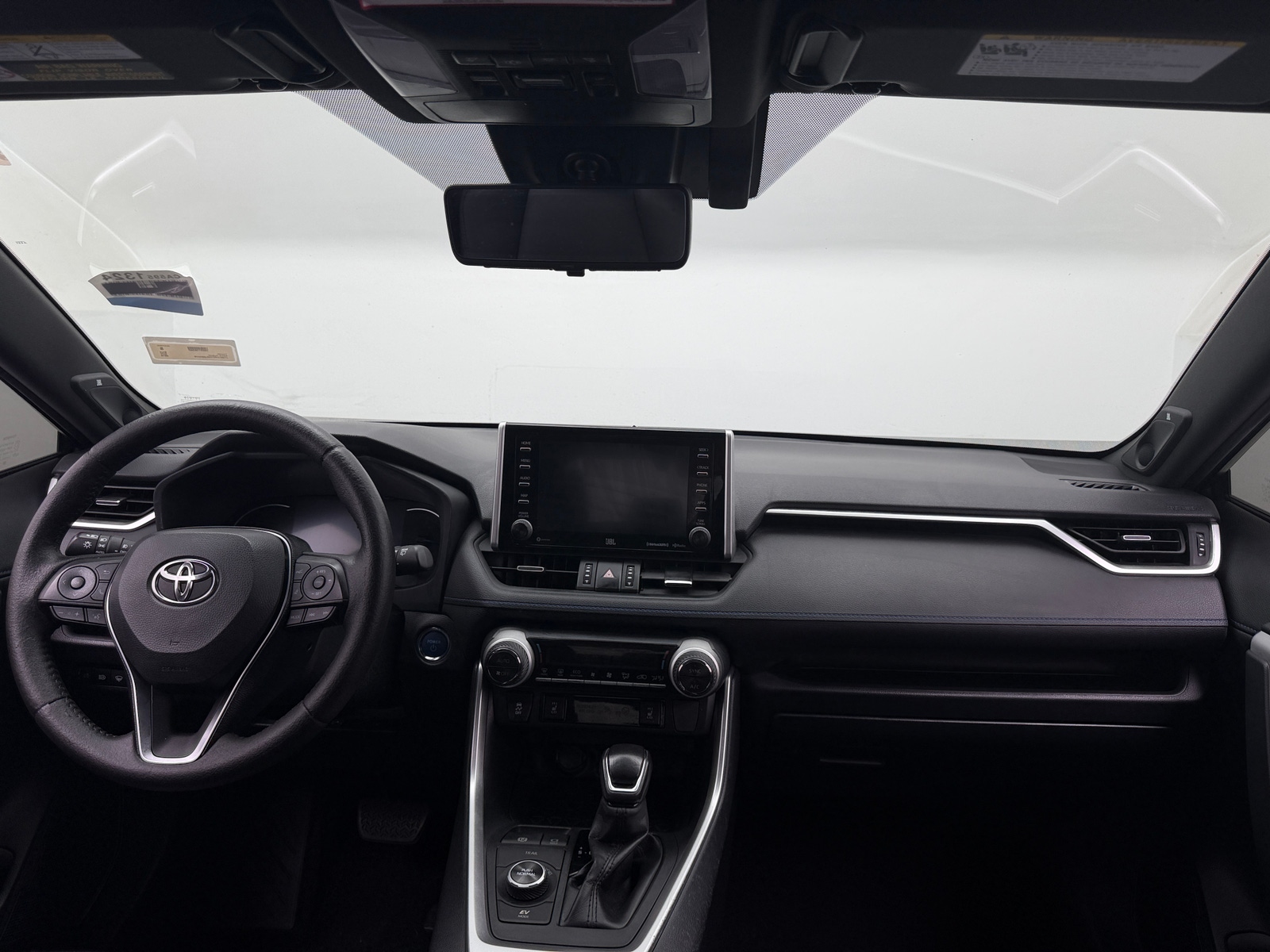 Thumbnail: 2019 Toyota RAV4 - 3