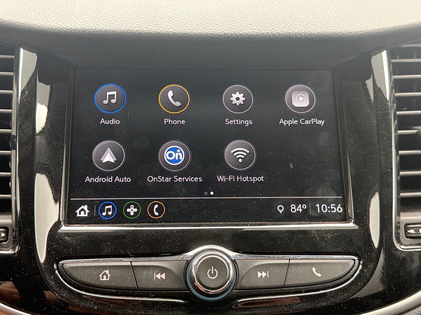 Thumbnail: 2018 Chevrolet Trax - 3