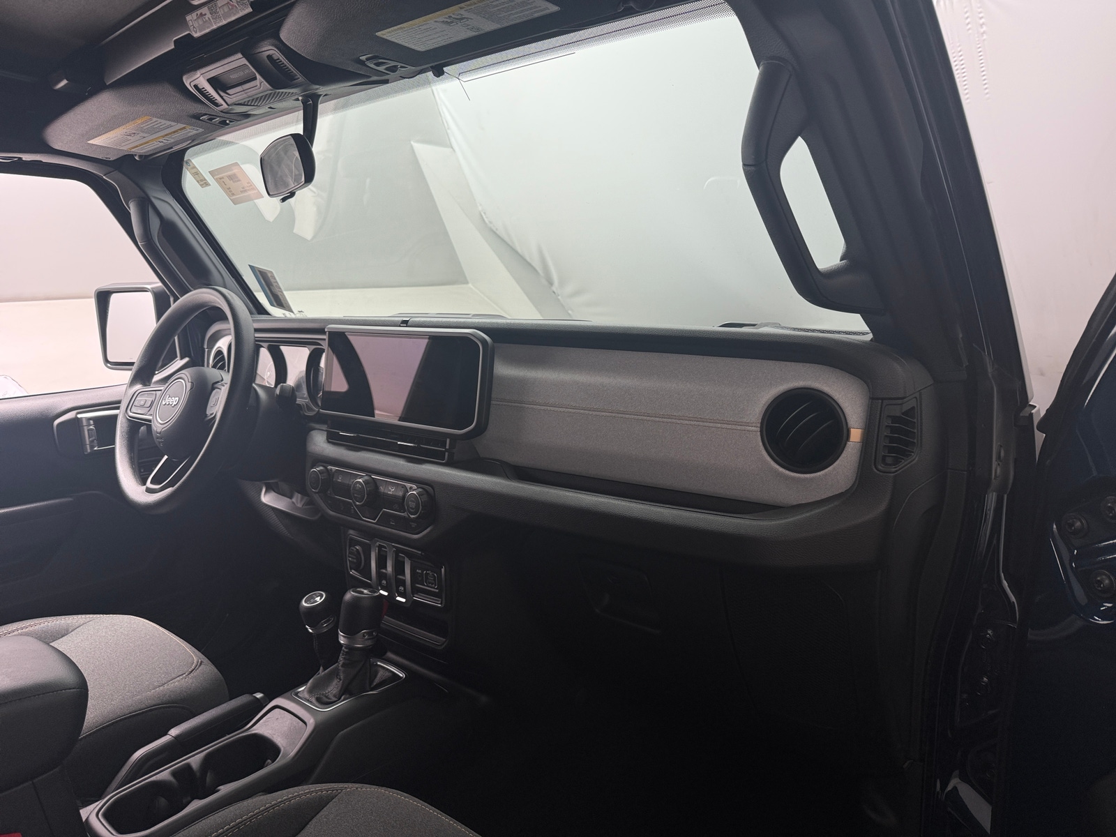 Thumbnail: 2025 Jeep Wrangler - 3