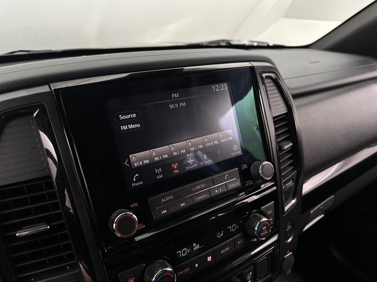 Thumbnail: 2024 Nissan Titan - 4