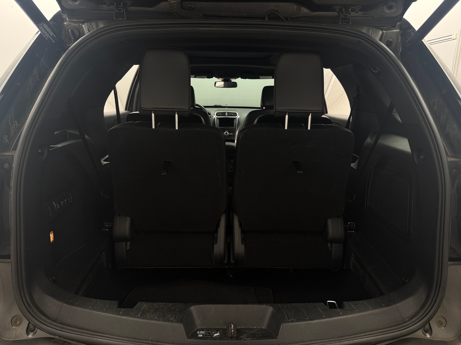 Thumbnail: 2019 Ford Explorer - 6