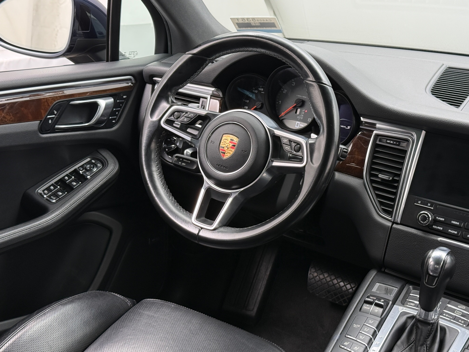 Thumbnail: 2018 Porsche Macan - 4