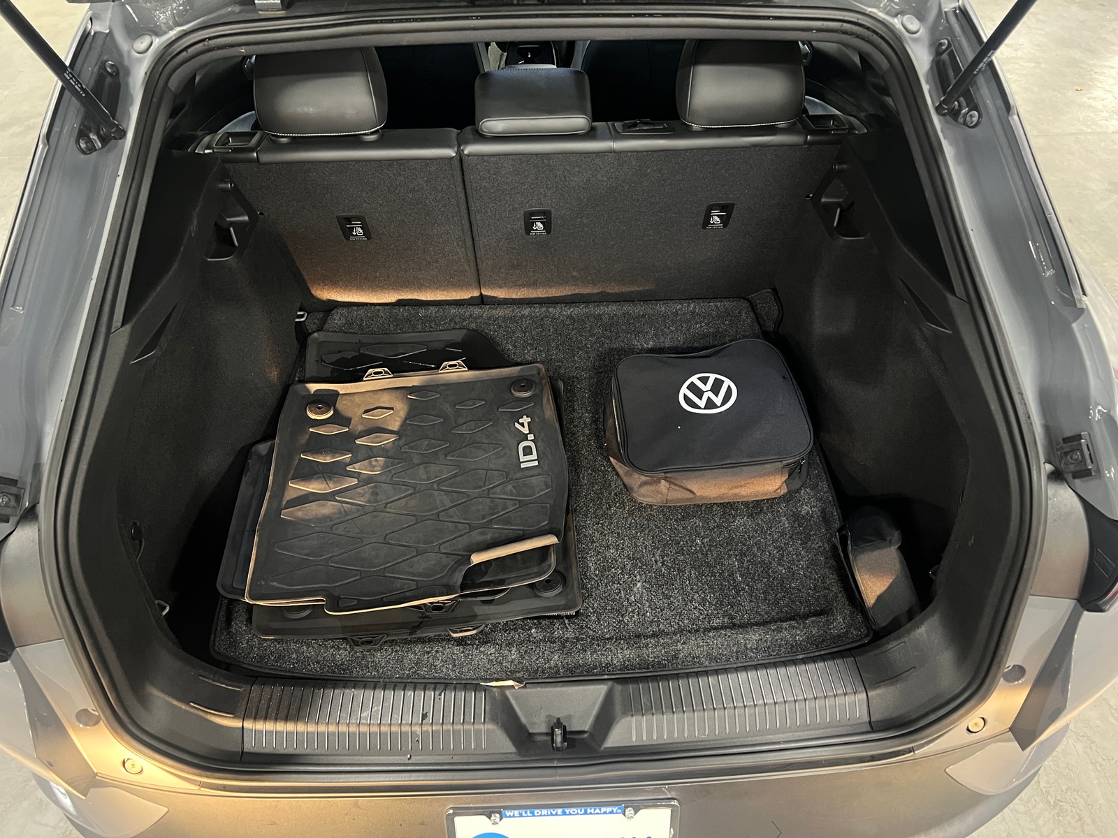 Thumbnail: 2023 Volkswagen ID.4 - 7