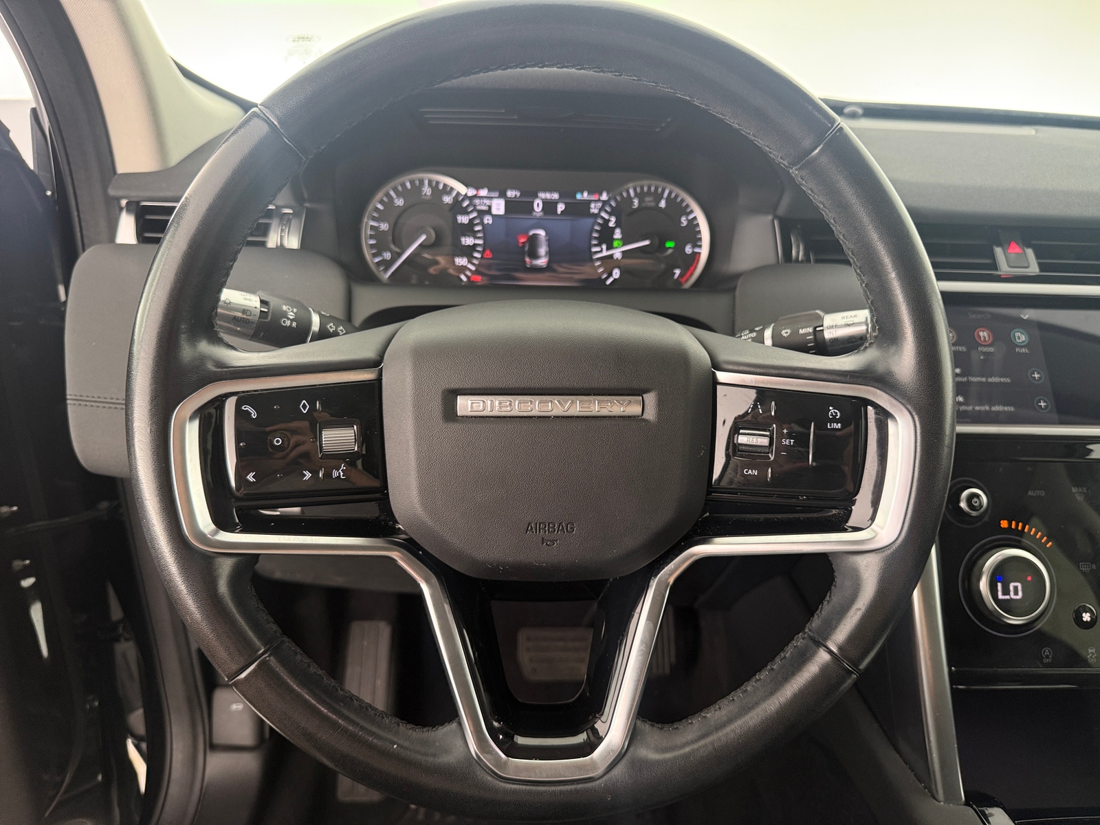 Thumbnail: 2021 Land Rover Discovery Sport - 4