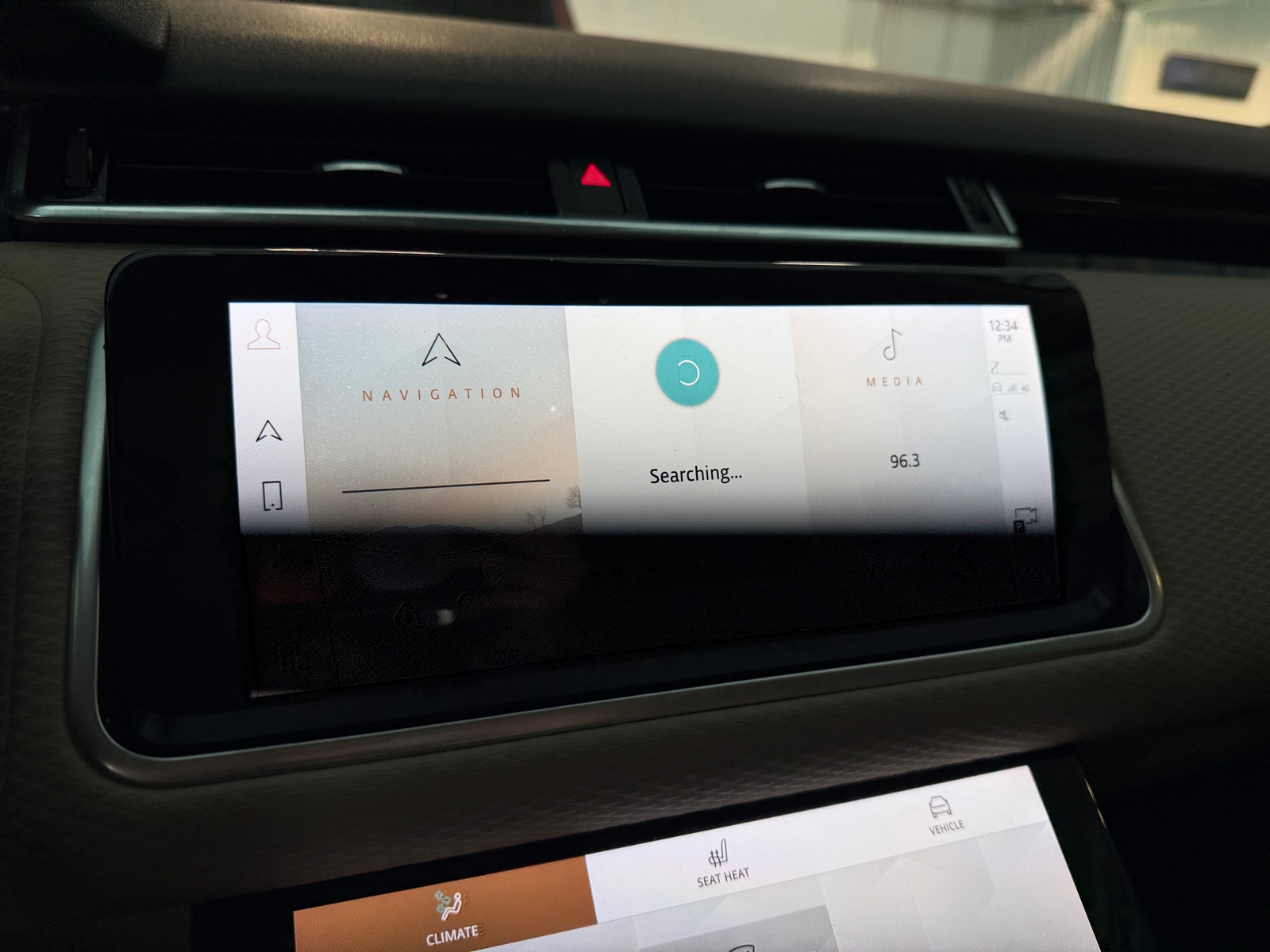 Thumbnail: 2023 Land Rover Range Rover Velar - 3