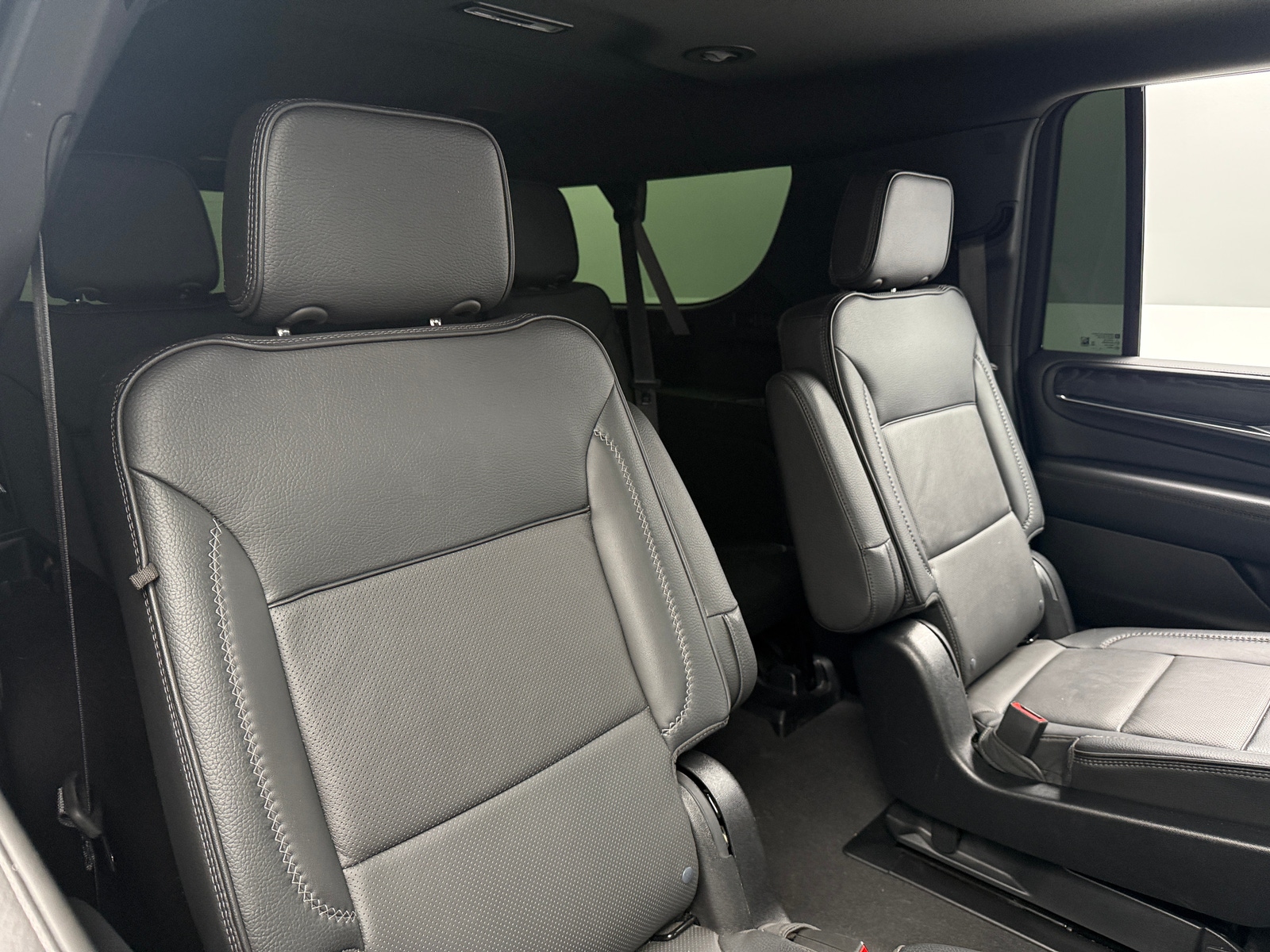 Thumbnail: 2023 GMC Yukon XL - 5