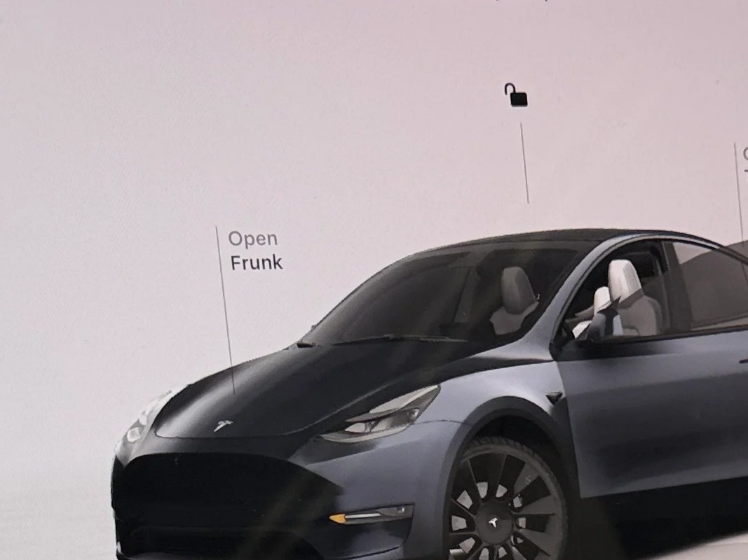 Thumbnail: 2023 Tesla Model Y - 3