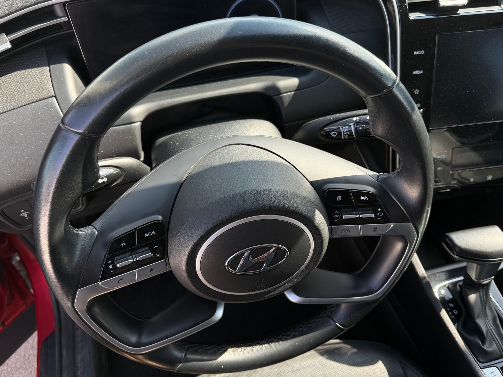 Thumbnail: 2022 Hyundai Tucson - 4