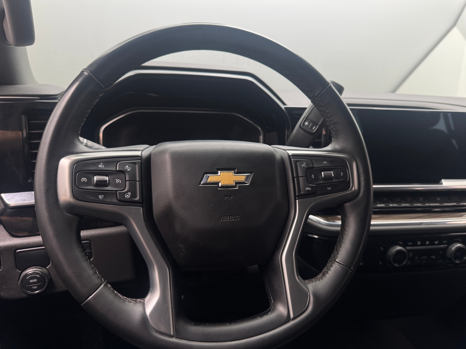 Thumbnail: 2023 Chevrolet Silverado 1500 - 5