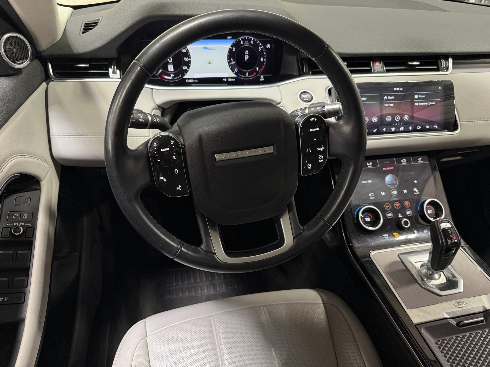 Thumbnail: 2020 Land Rover Range Rover Evoque - 4