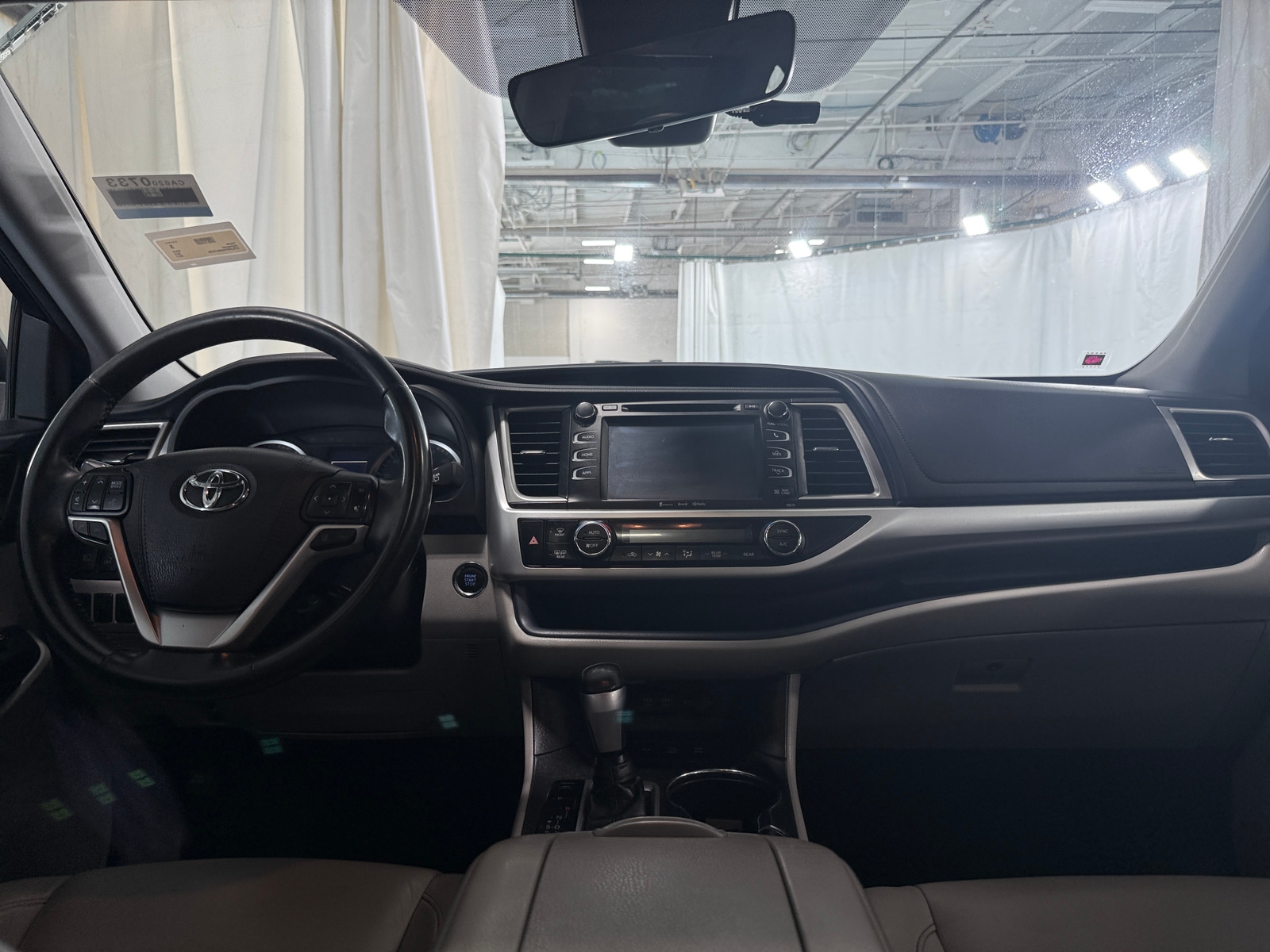 Thumbnail: 2017 Toyota Highlander - 2