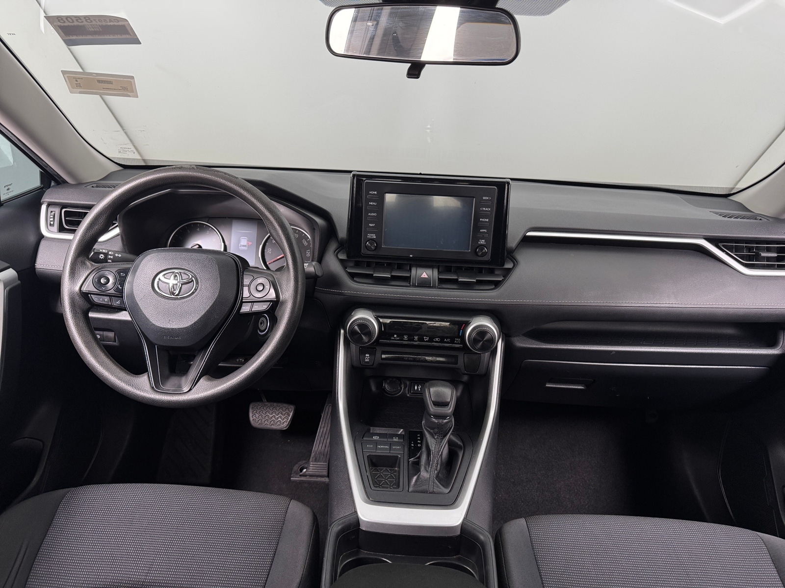 Thumbnail: 2019 Toyota RAV4 - 3