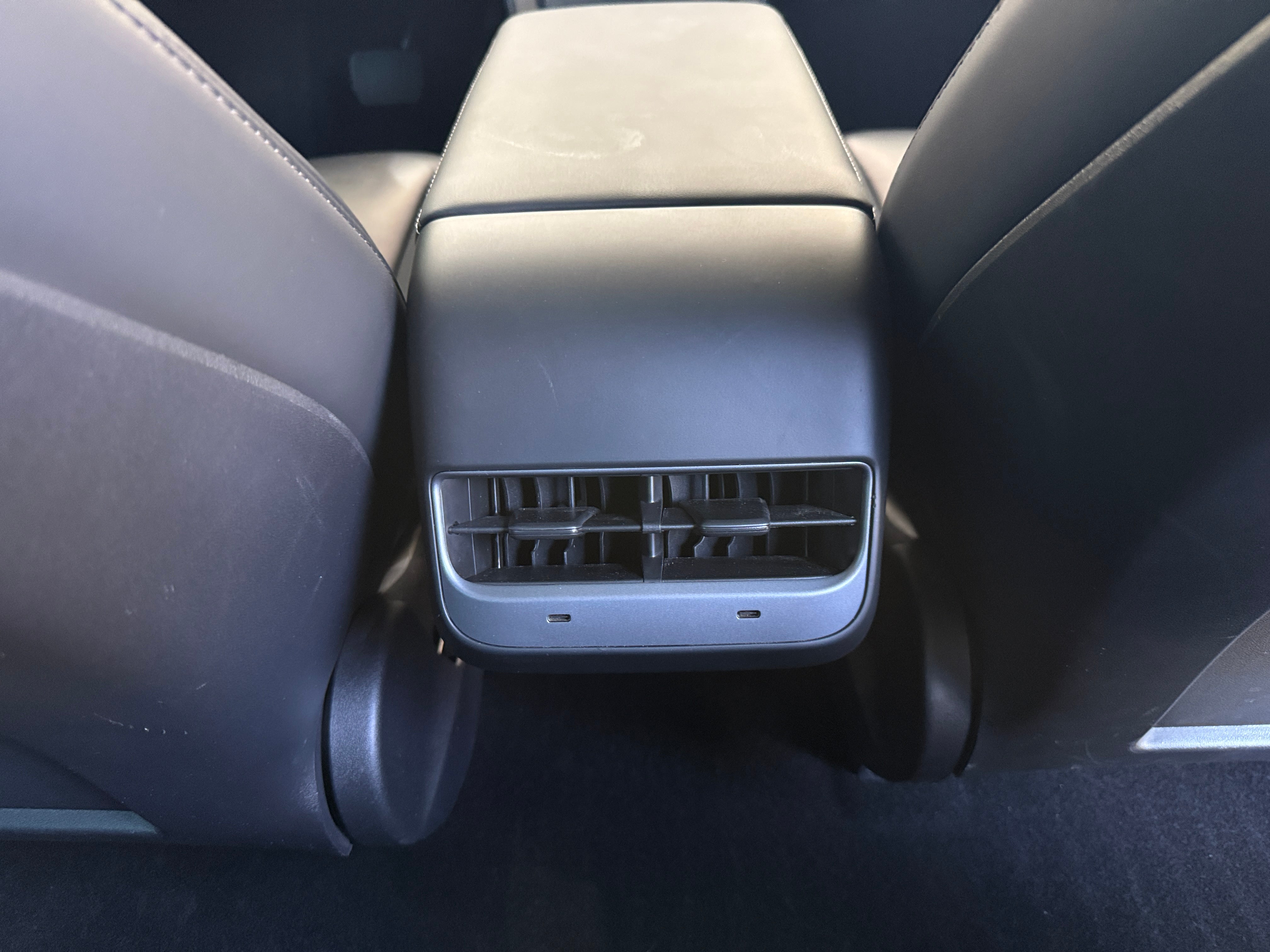 Used 2022 Tesla Model 3 Base with VIN 5YJ3E1EA2NF376245 for sale in Oak Creek, WI