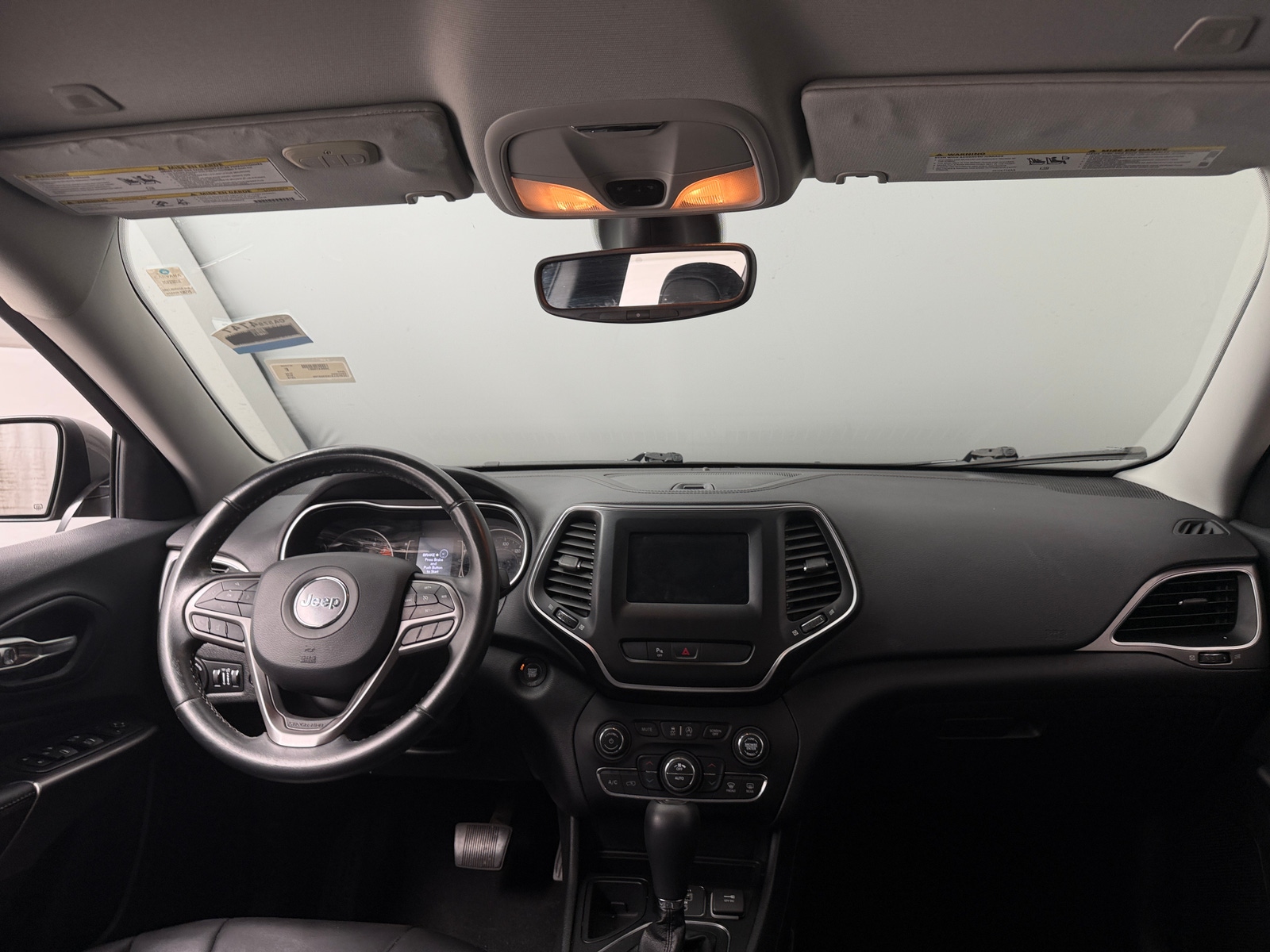 Thumbnail: 2019 Jeep Cherokee - 3