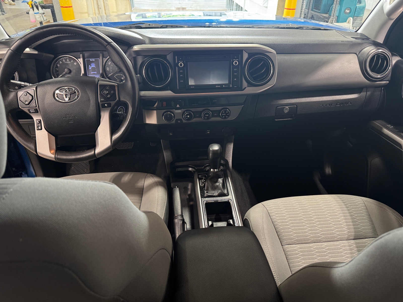 Thumbnail: 2016 Toyota Tacoma - 3