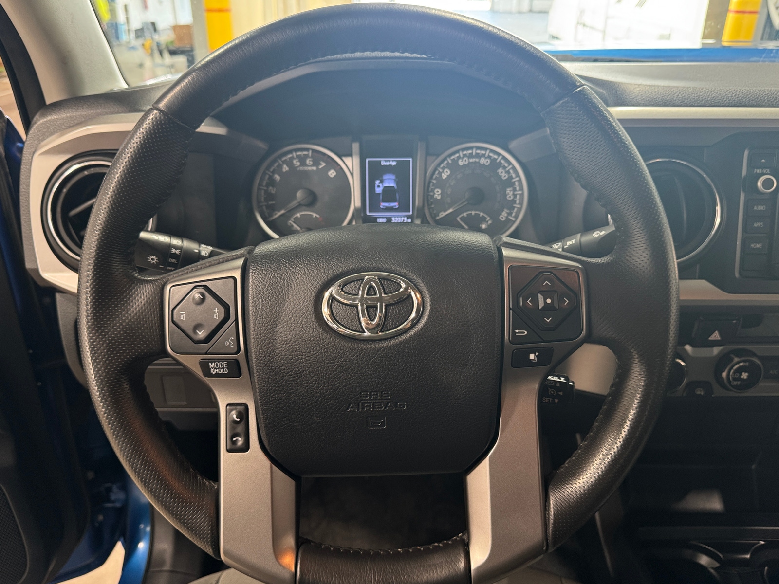 Thumbnail: 2016 Toyota Tacoma - 5