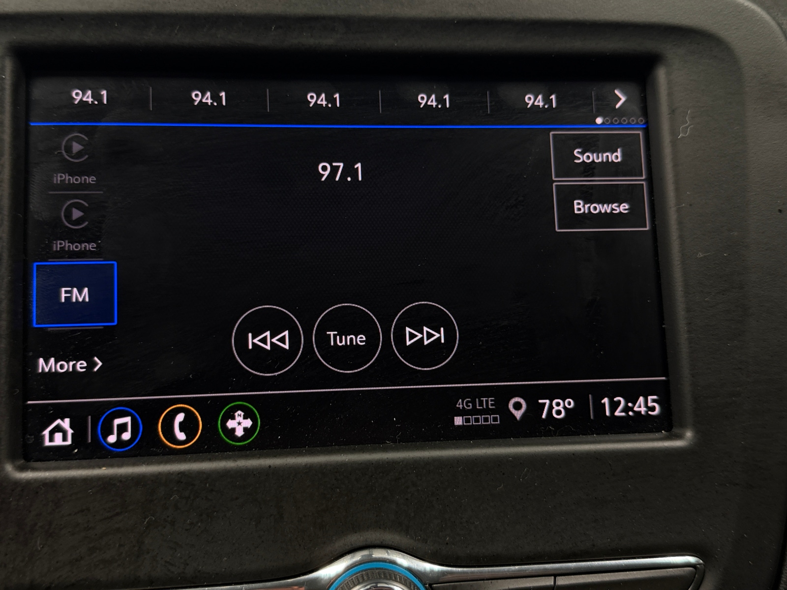 Thumbnail: 2024 Chevrolet Equinox - 4