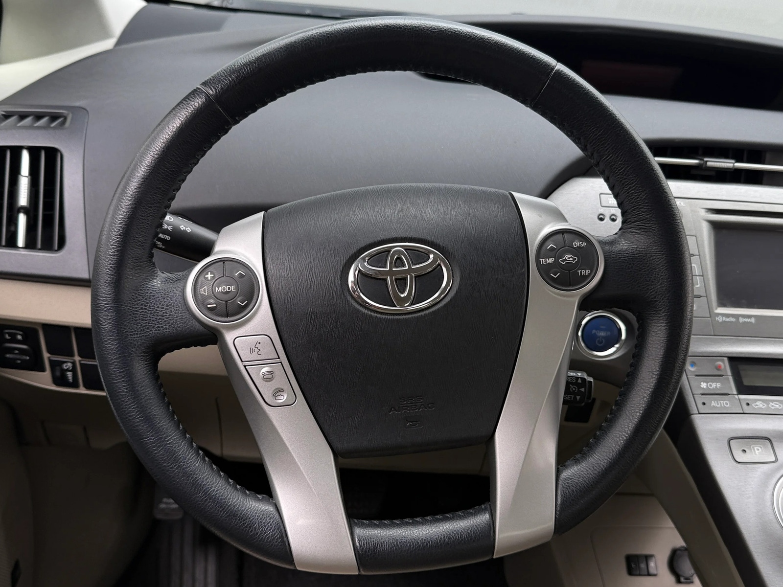 Thumbnail: 2015 Toyota Prius - 4
