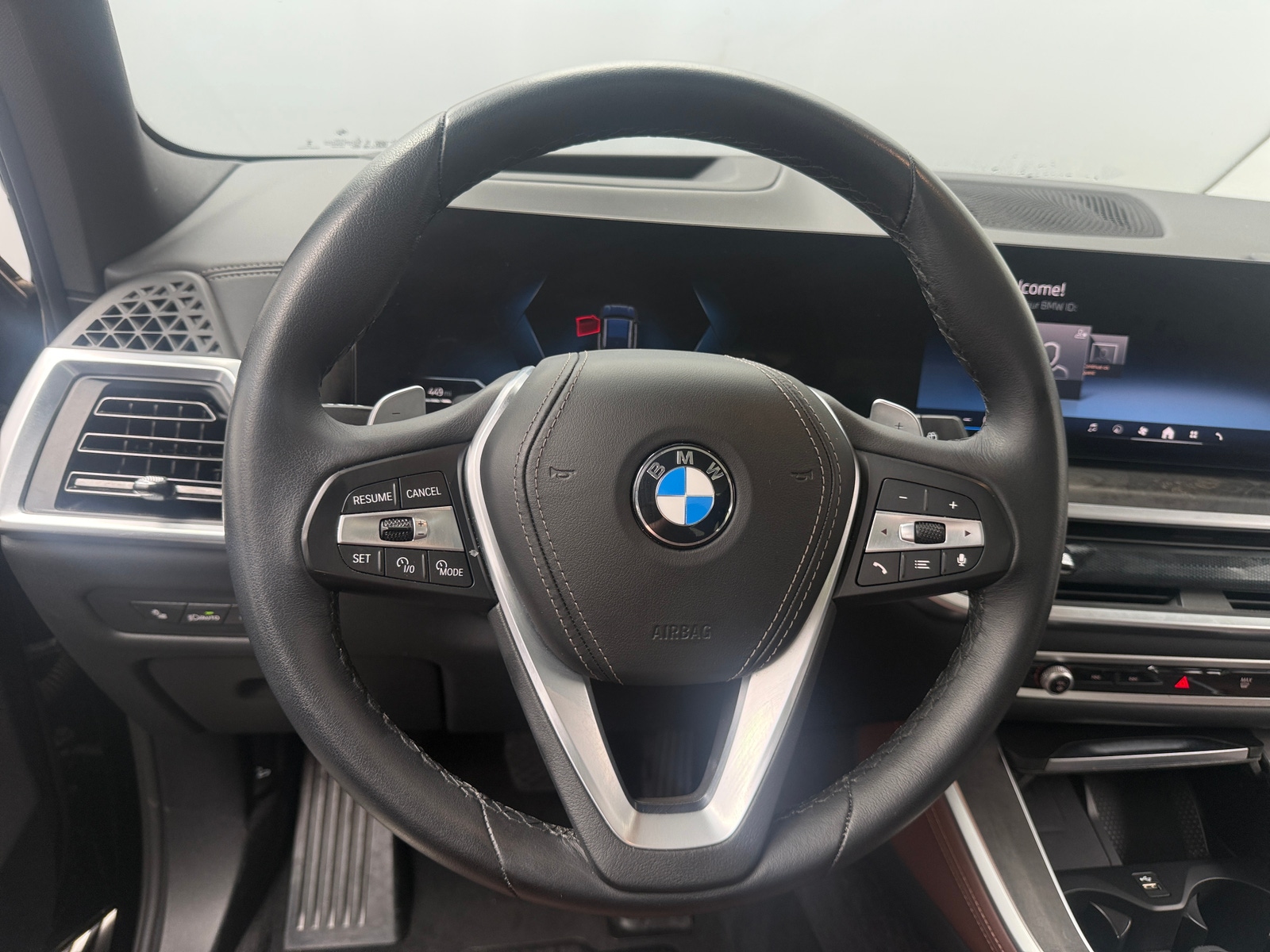 Thumbnail: 2026 BMW X5 - 4