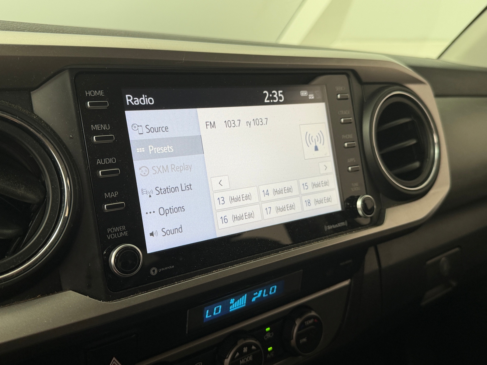 Thumbnail: 2022 Toyota Tacoma - 4