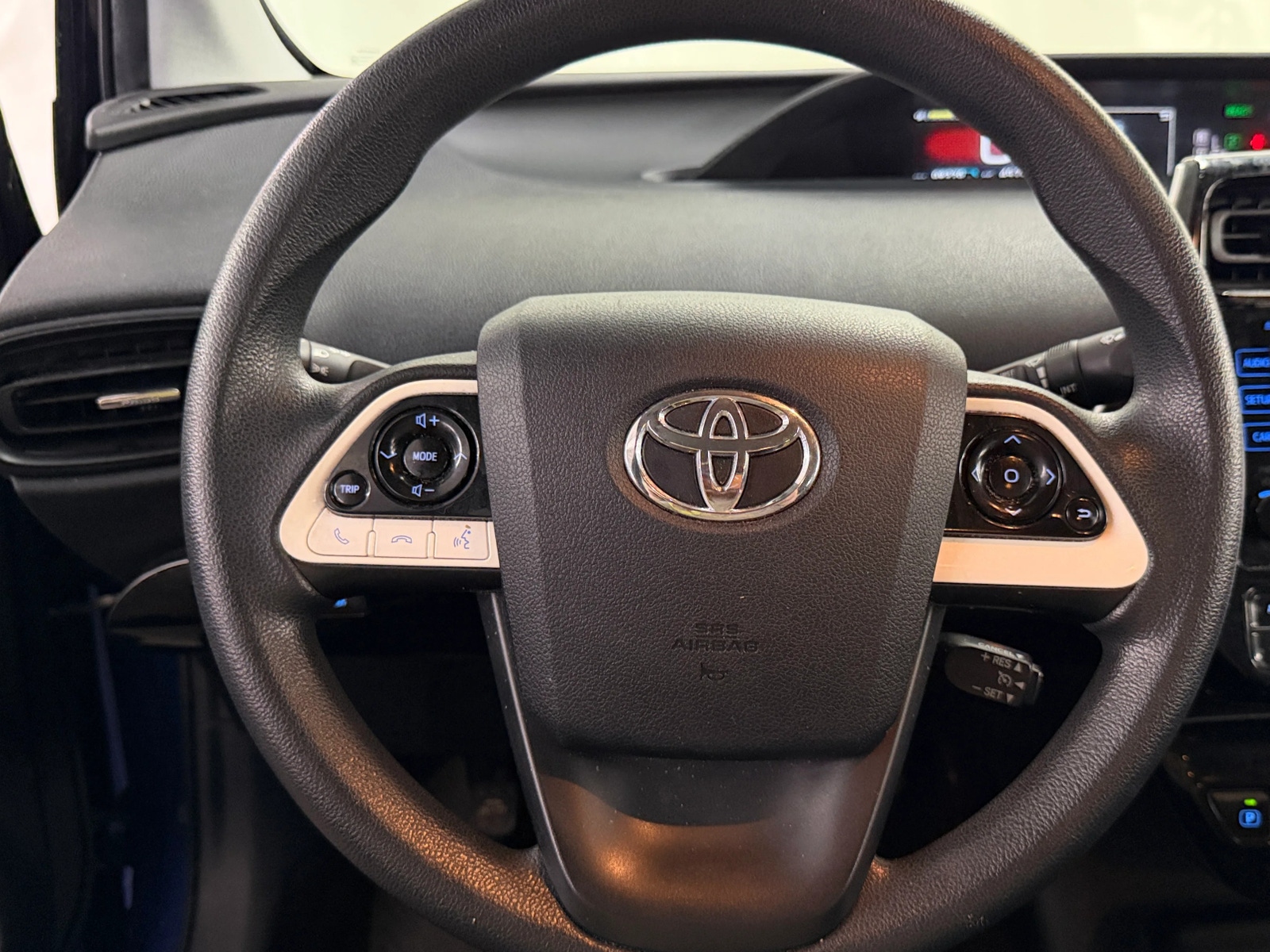 Thumbnail: 2016 Toyota Prius - 5