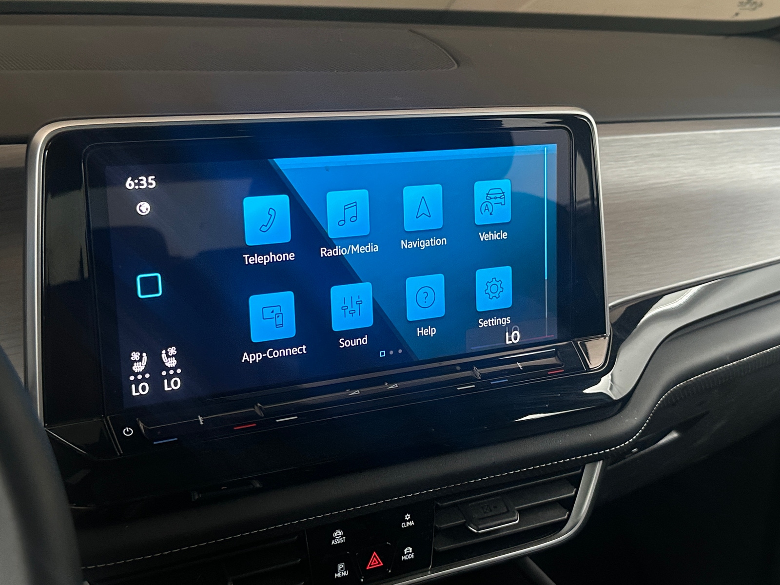 Thumbnail: 2025 Volkswagen Atlas - 4